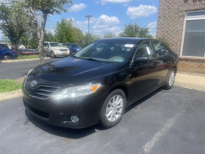 2011 TOYOTA CAMRY 
