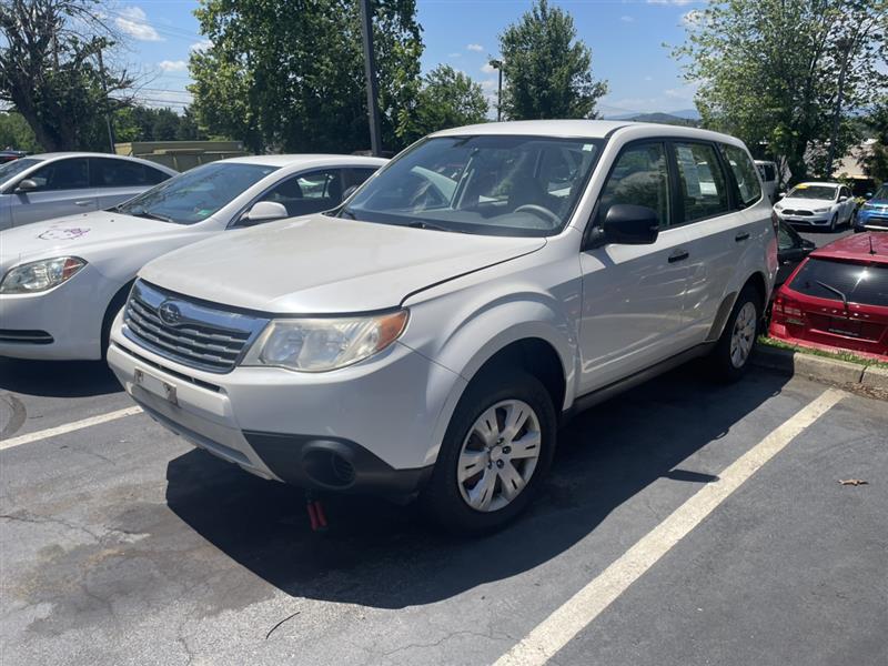 2009 SUBARU FORESTER X