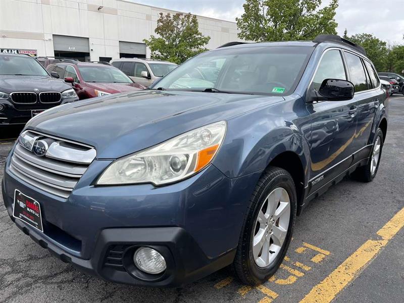 2013 Subaru Outback 2.5i Premium CVT's photo