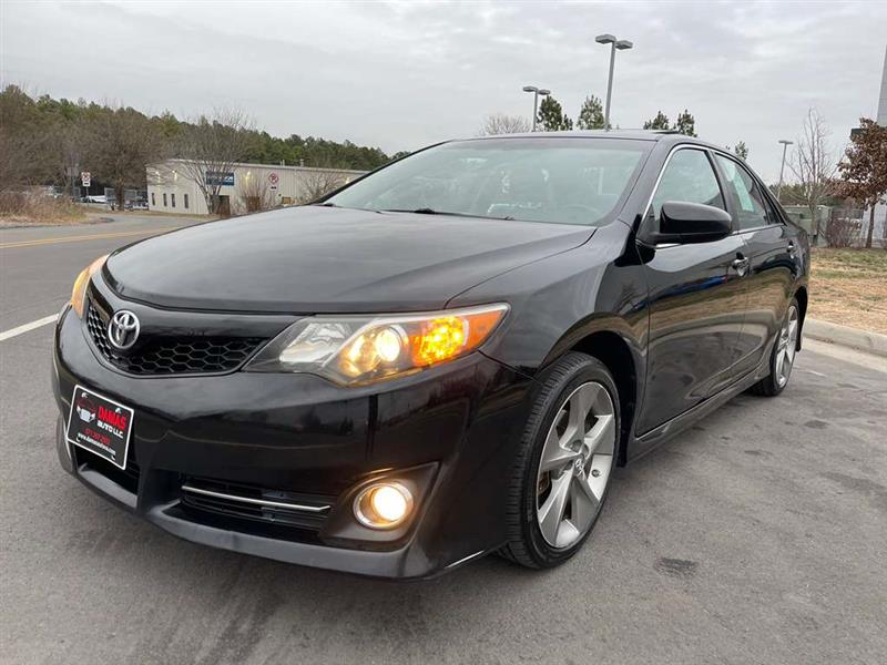 2012 TOYOTA CAMRY SE/XLE