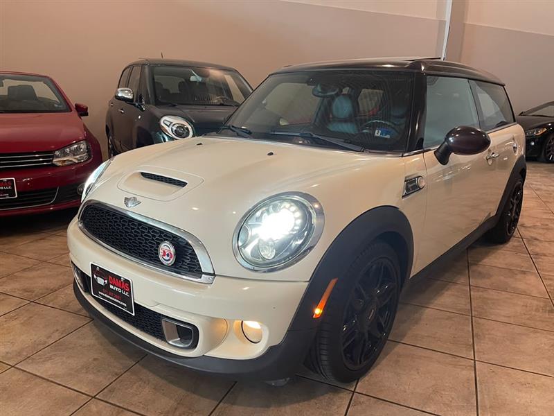 2012 MINI Cooper Clubman S's photo