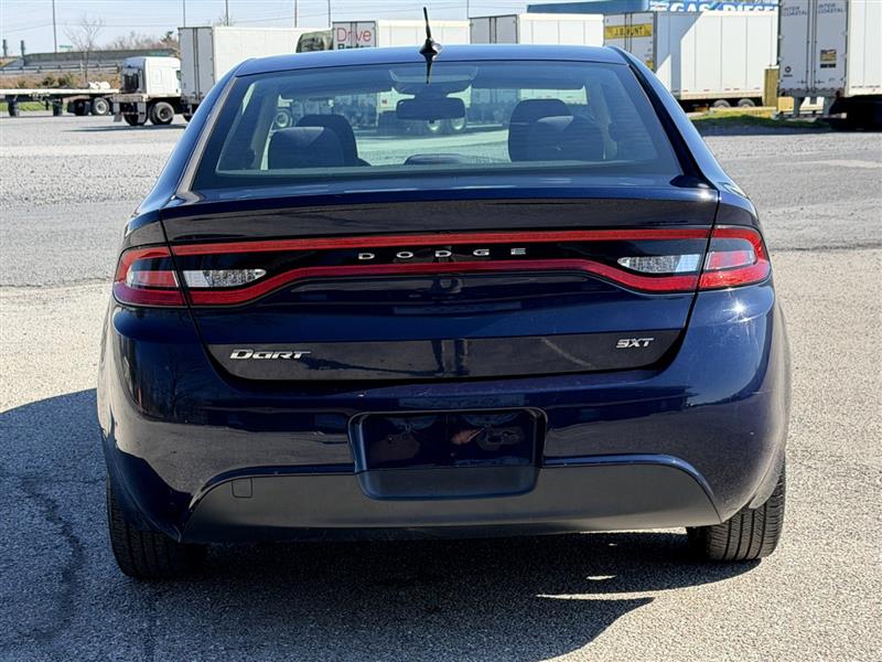 2016 Dodge Dart SXT - Photo 7