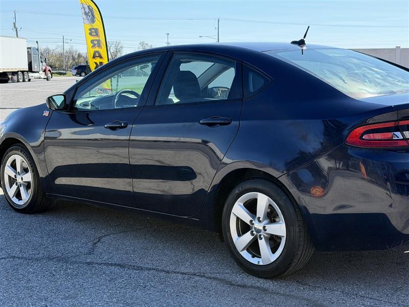 2016 Dodge Dart SXT - Photo 9