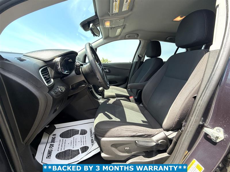 2019 Chevrolet Trax LS - Photo 12