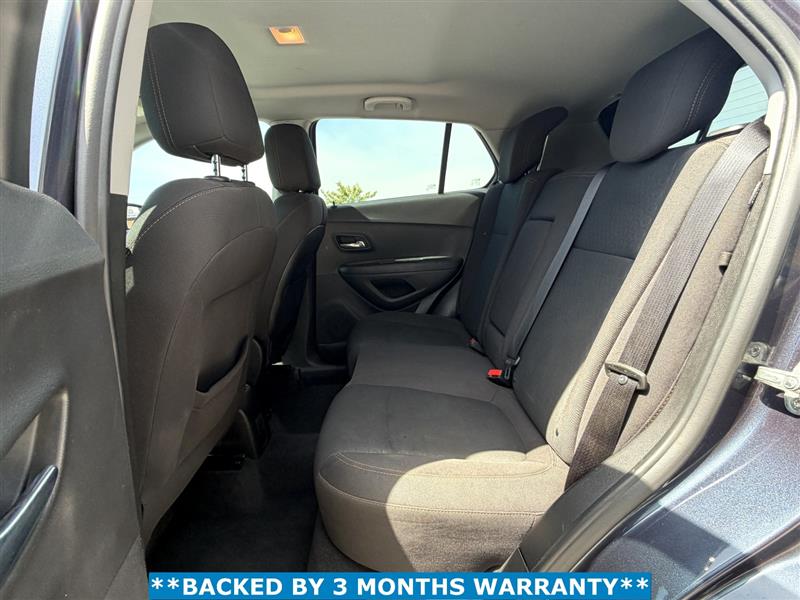 2019 Chevrolet Trax LS - Photo 14