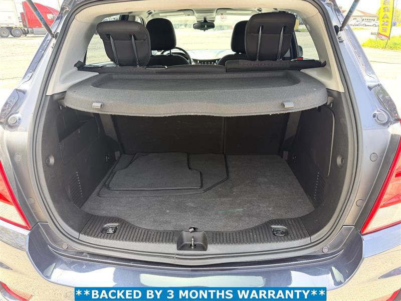 2019 Chevrolet Trax LS - Photo 15