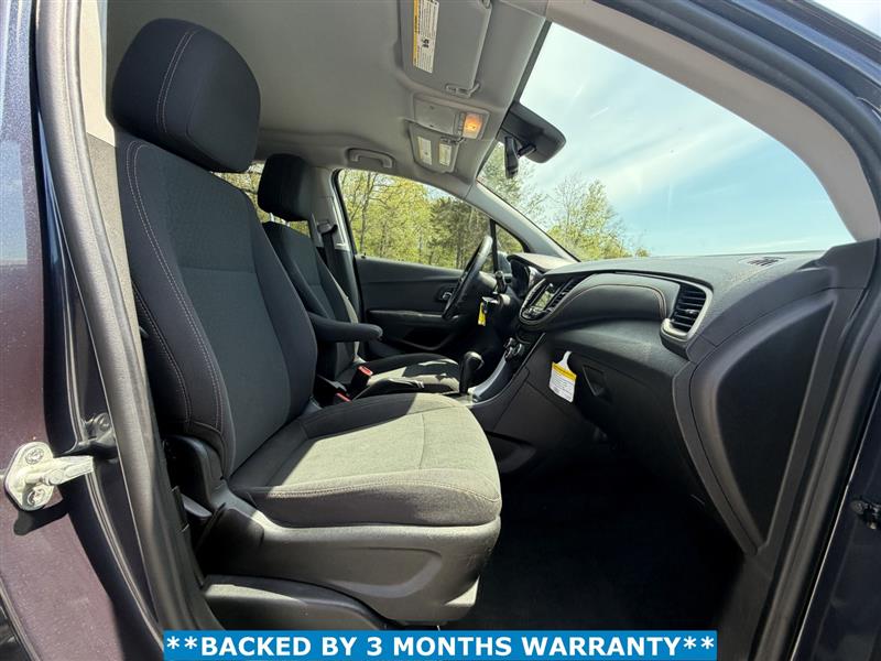 2019 Chevrolet Trax LS - Photo 19