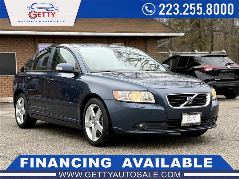 Blue 2008 Volvo S40 2.4i Sedan Front-Wheel Drive