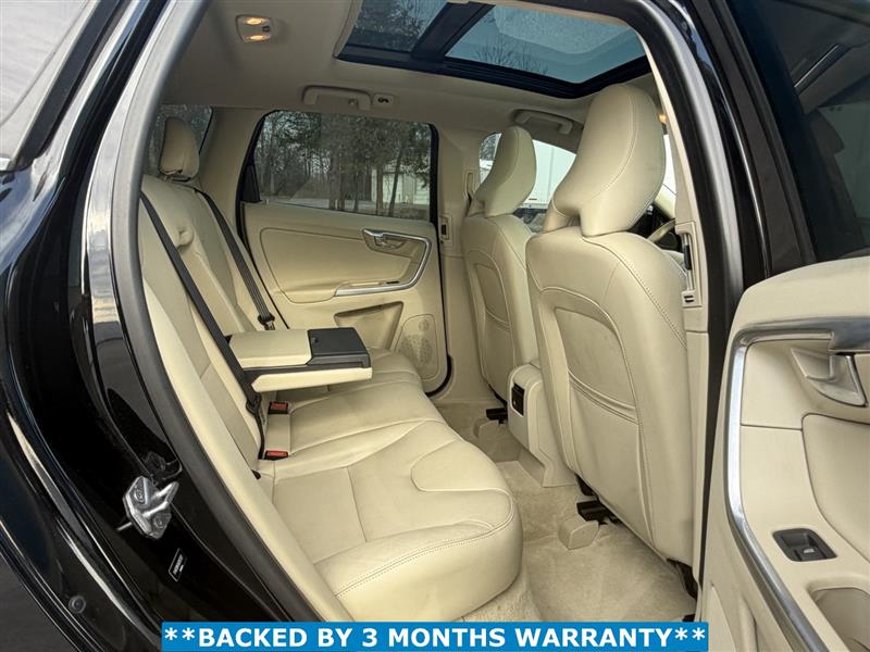2016 Volvo XC60 Premier - Photo 16
