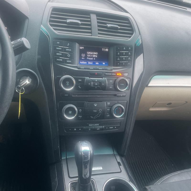 2016 Ford Explorer Base - Photo 13