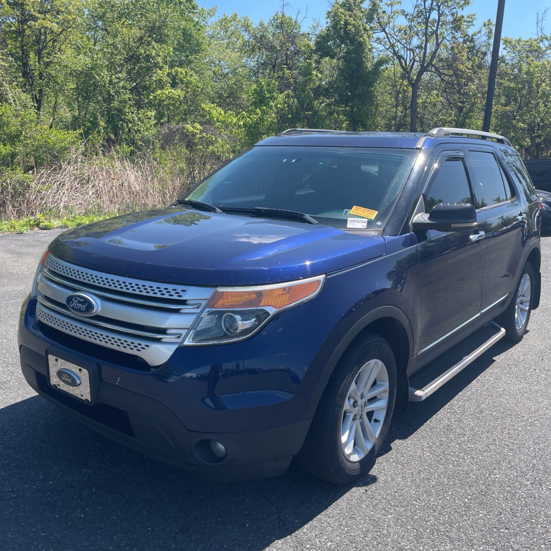 2011 Ford Explorer XLT 4x4's photo
