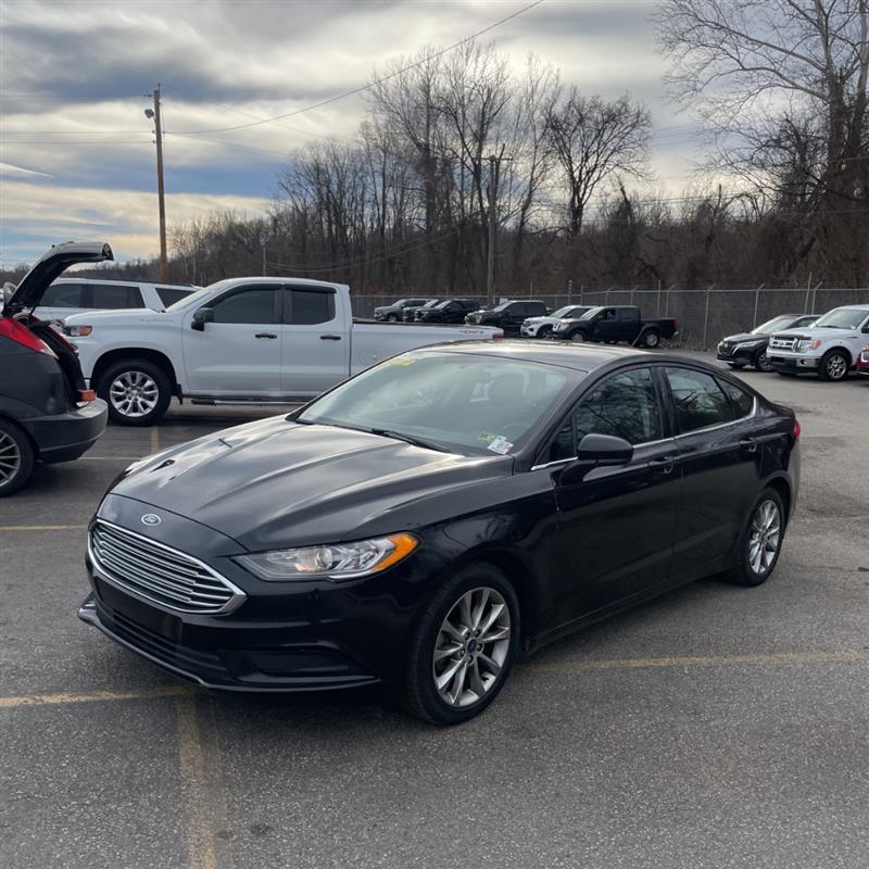 Black 2017 Ford Fusion SE Sedan Front-Wheel Drive Automatic