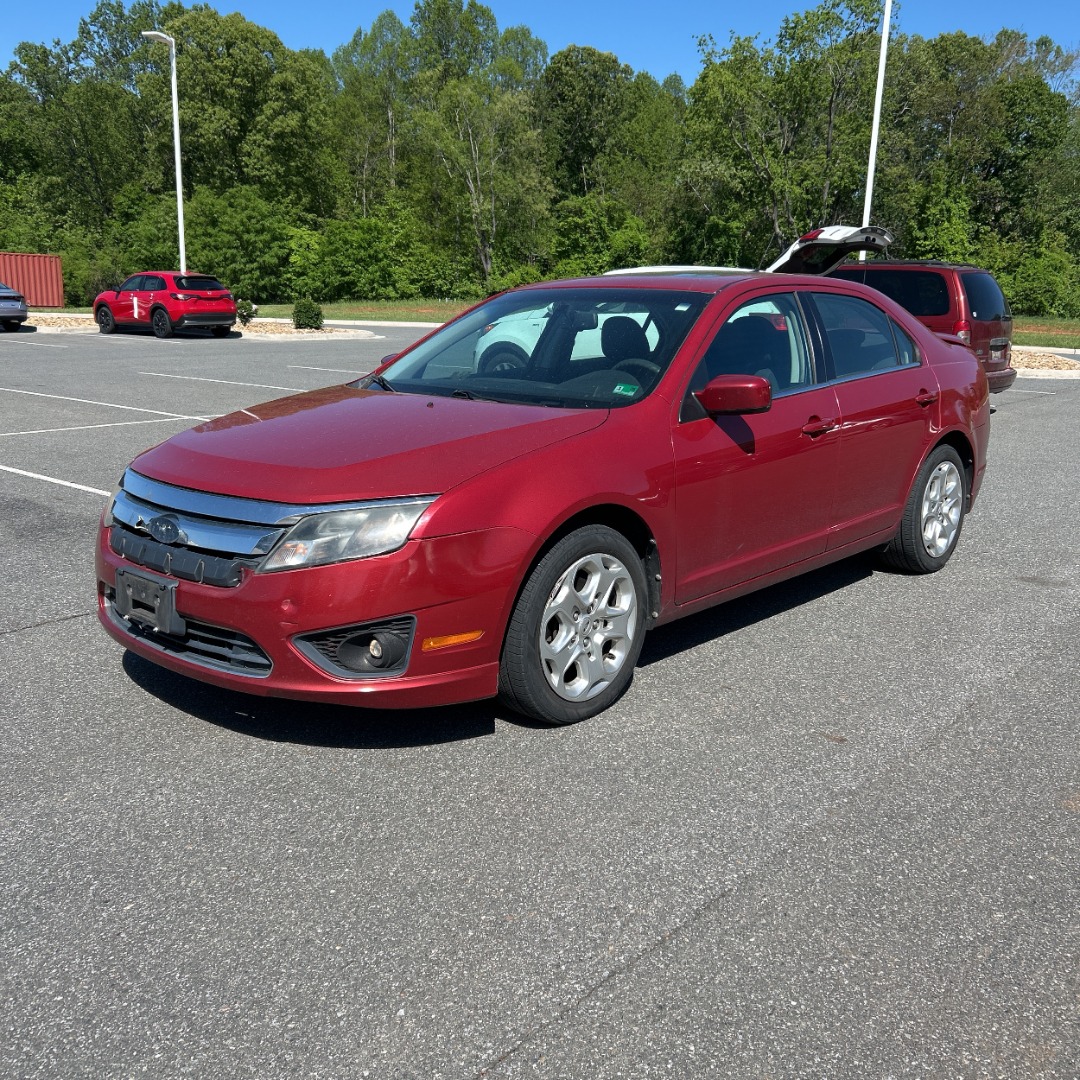 2010 Ford Fusion I-4 SE's photo