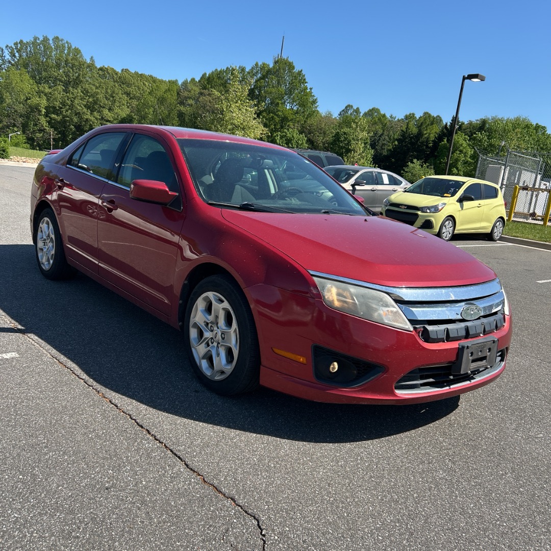 2010 Ford Fusion SE - Photo 2
