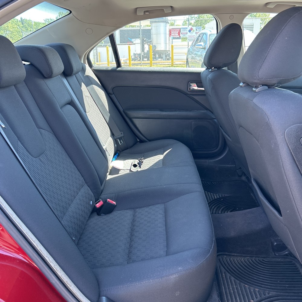 2010 Ford Fusion SE - Photo 13