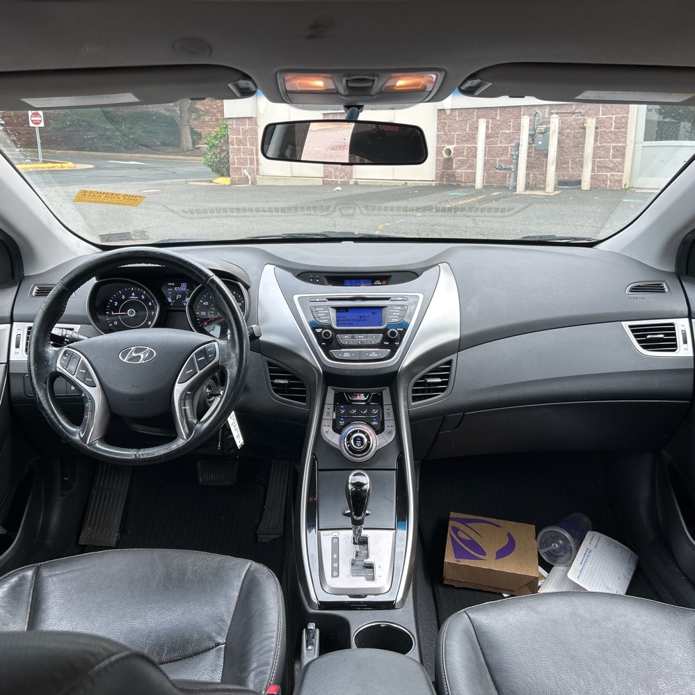 2013 Hyundai Elantra Limited - Photo 11