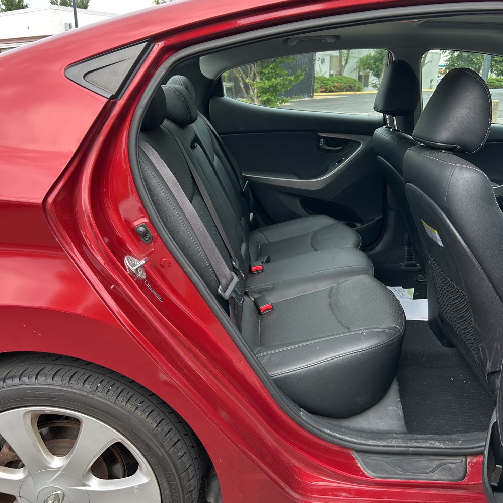 2013 Hyundai Elantra Limited - Photo 13