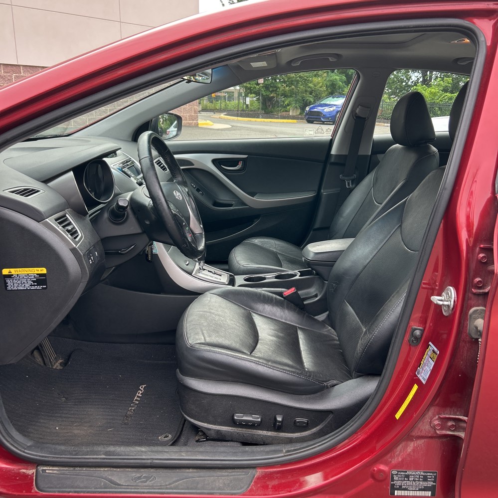 2013 Hyundai Elantra Limited - Photo 10