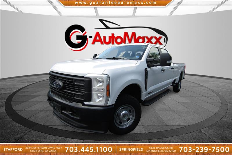 Oxford White 2023 Ford F-250 Super Duty Pickup Truck Four-Wheel Drive Automatic