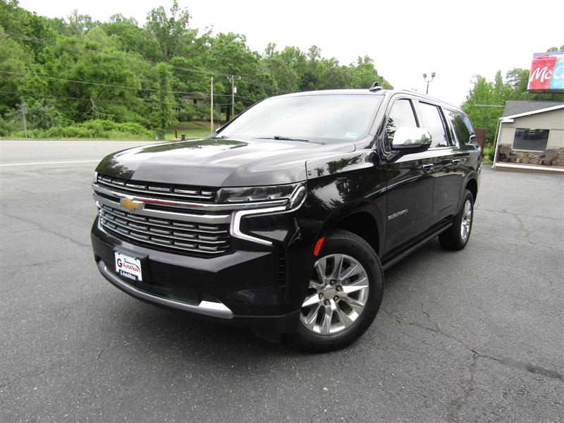 2021 Chevrolet Suburban 4WD 1500 Premier's photo