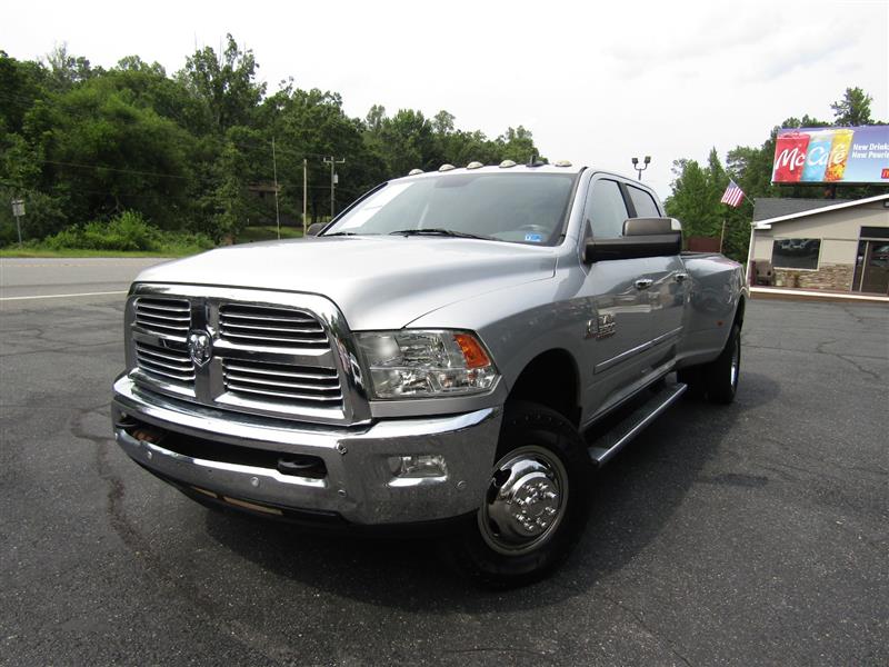 Bright Silver Metallic Clearcoat 2017 RAM 3500 Pickup Truck Four-Wheel Drive Automatic