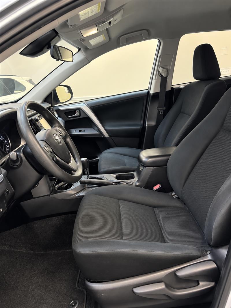 2017 TOYOTA RAV4 LE AWD