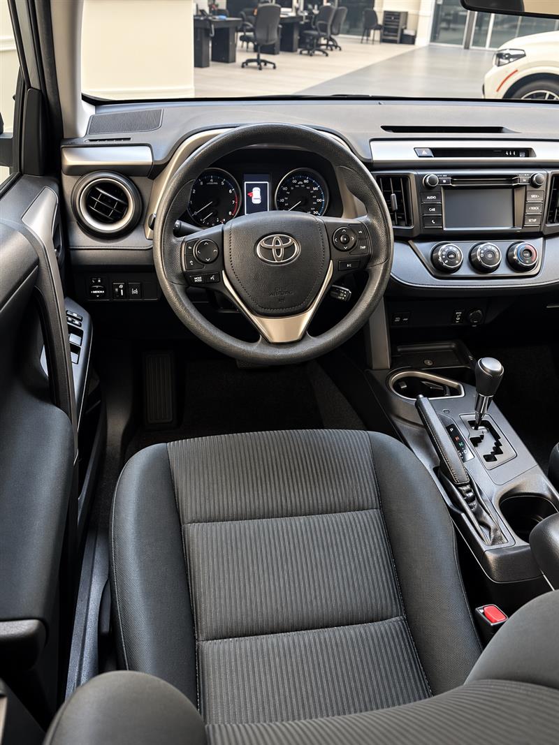 2017 TOYOTA RAV4 LE AWD