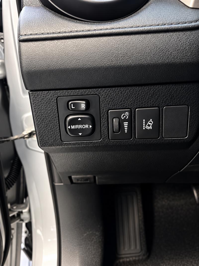 2017 TOYOTA RAV4 LE AWD
