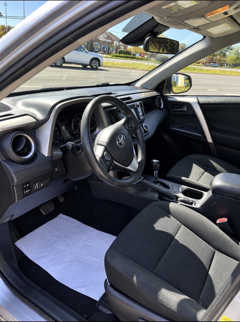 2018 TOYOTA RAV4 LE