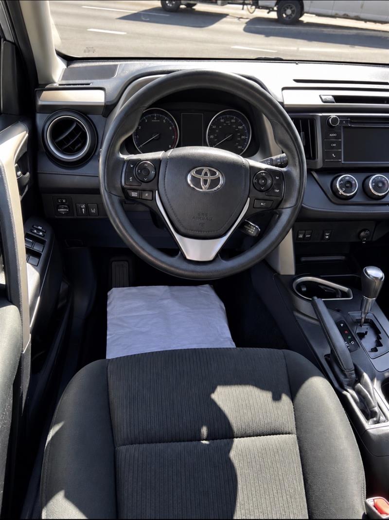 2018 TOYOTA RAV4 LE