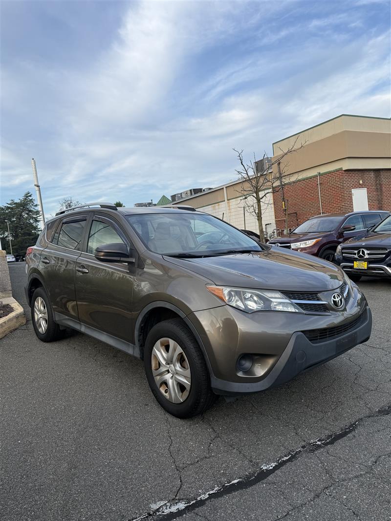 2013 TOYOTA RAV4 LE