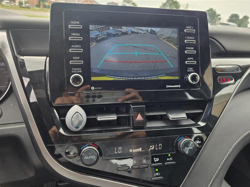 2023 TOYOTA CAMRY SE W/ LEATHER