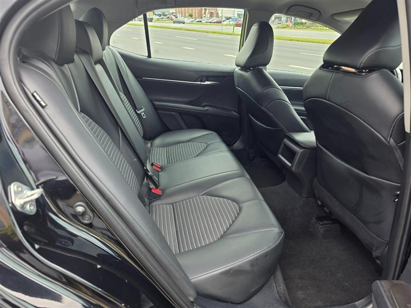 2023 TOYOTA CAMRY SE W/ LEATHER