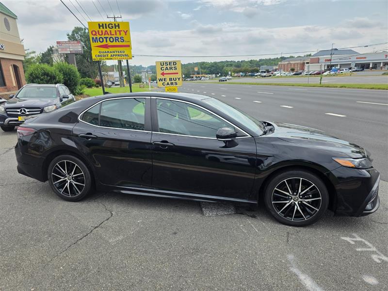 2023 TOYOTA CAMRY SE W/ LEATHER