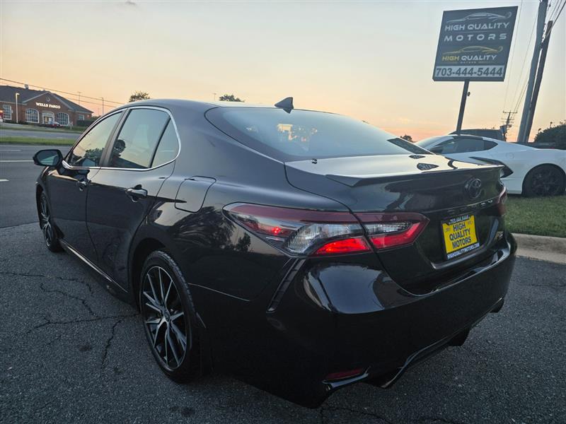 2024 TOYOTA CAMRY SE