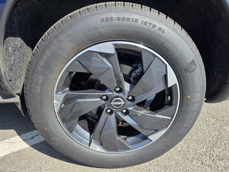 2024 NISSAN ROGUE SV