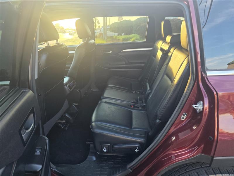 2016 TOYOTA HIGHLANDER XLE