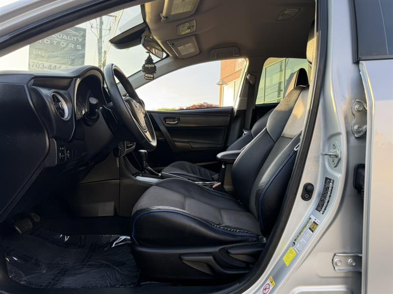 2017 TOYOTA COROLLA SE