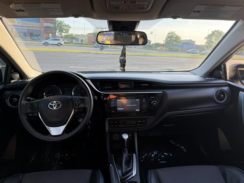 2017 TOYOTA COROLLA SE