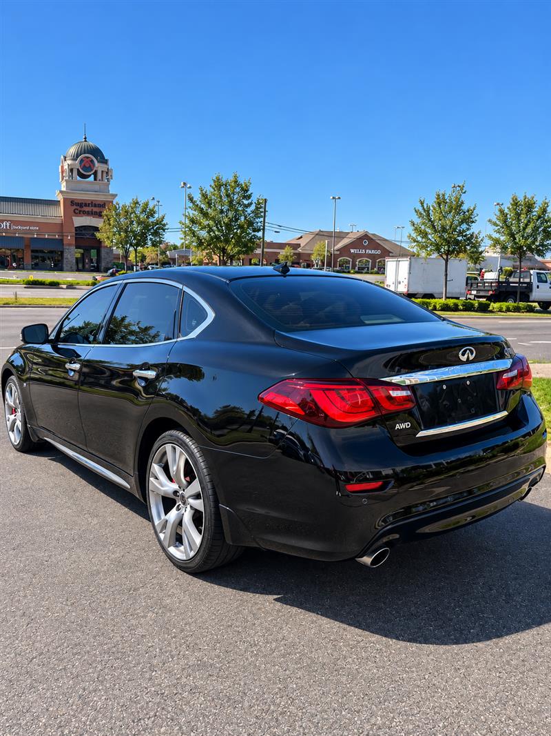 2018 INFINITI Q70L 3.7 LUXE