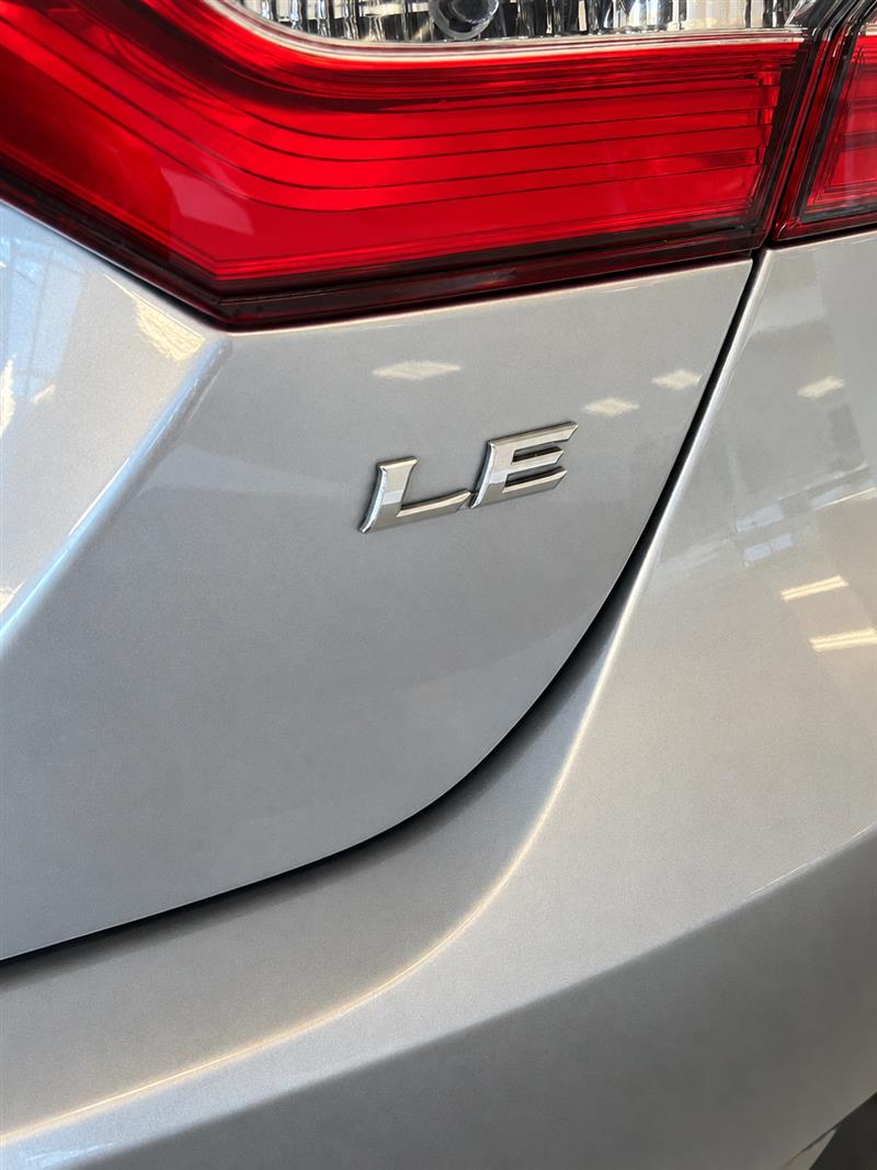 2018 TOYOTA CAMRY LE