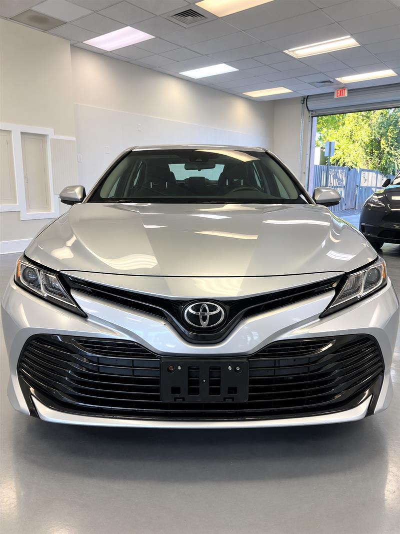2018 TOYOTA CAMRY LE