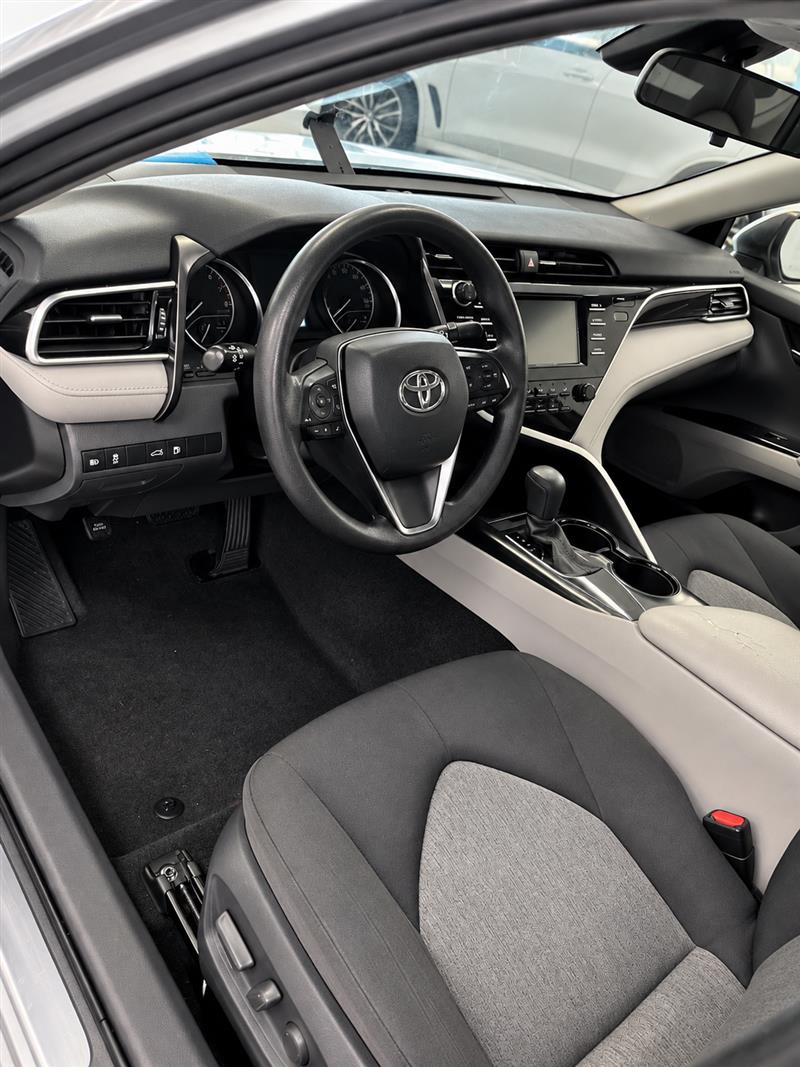 2018 TOYOTA CAMRY LE