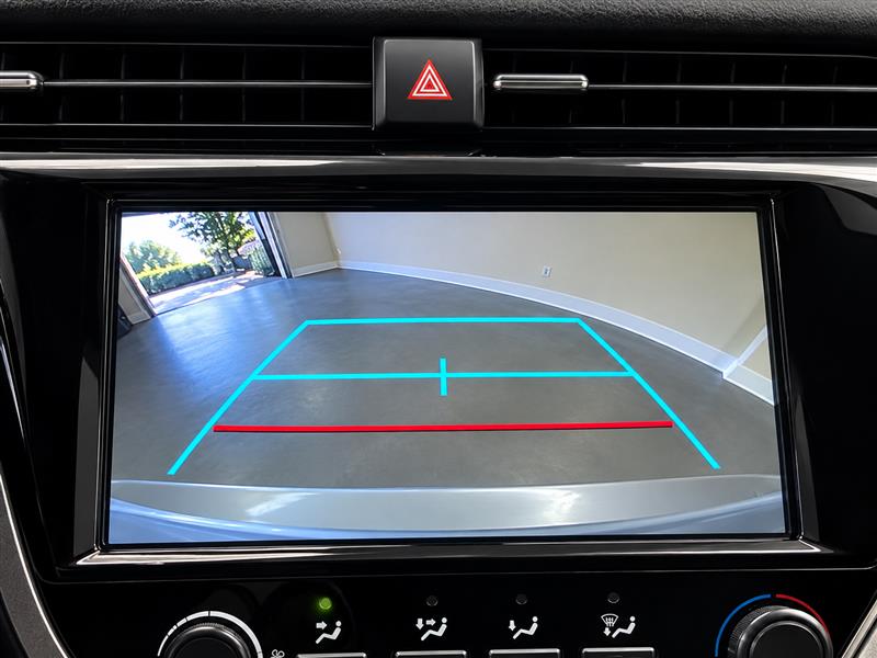 2018 TOYOTA CAMRY LE