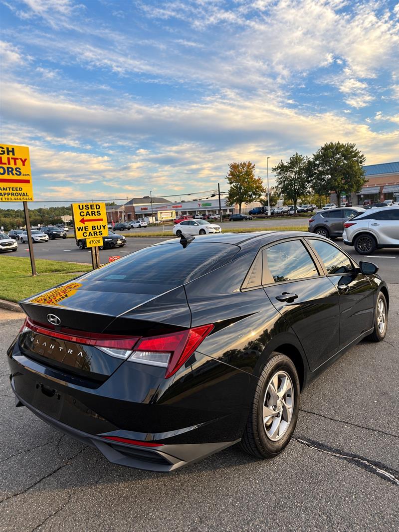 2021 HYUNDAI ELANTRA SE