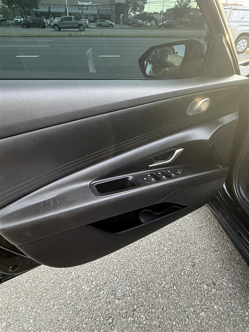 2021 HYUNDAI ELANTRA SE