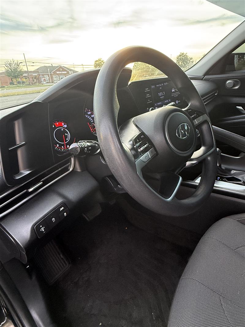 2021 HYUNDAI ELANTRA SE