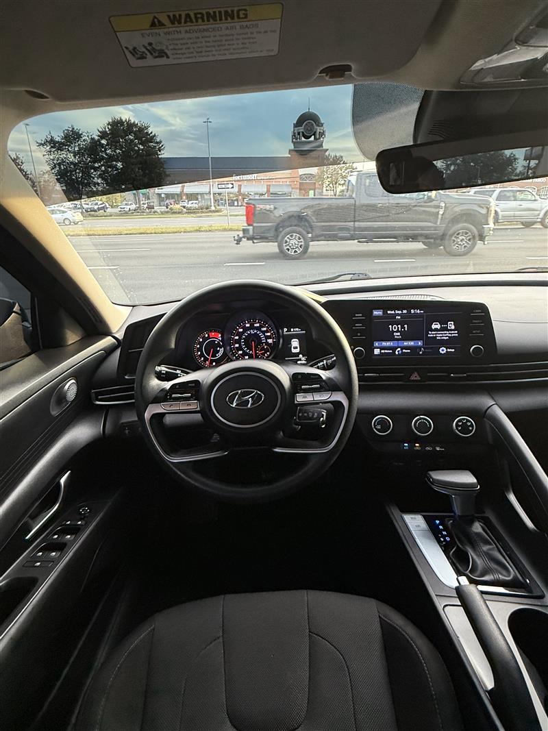 2021 HYUNDAI ELANTRA SE