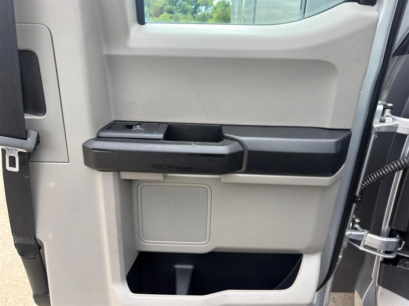 2020 Ford F-350 Super Duty Chassis Cab XL - Photo 22