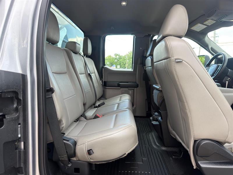 2020 Ford F-350 Super Duty Chassis Cab XL - Photo 23